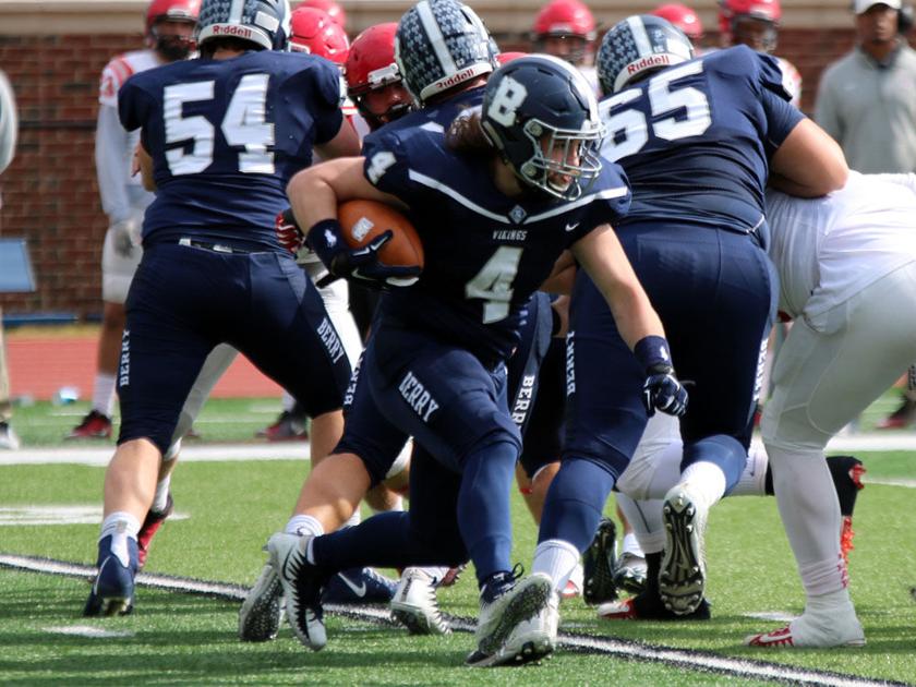 College Football Berry Defeats Huntingdon In Opening Round Of