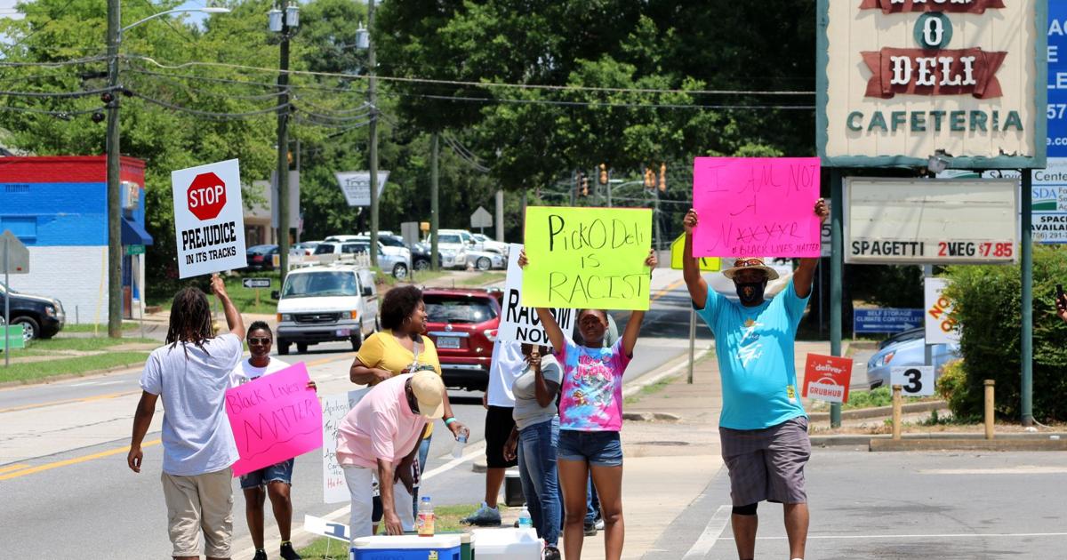 Rally held calling for boycott of Rome restaurant; will continue Sunday ...