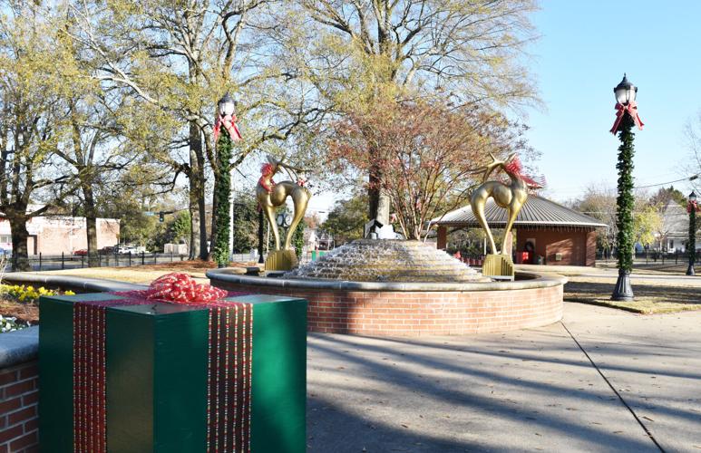 Downtown decorations! Gordon Life