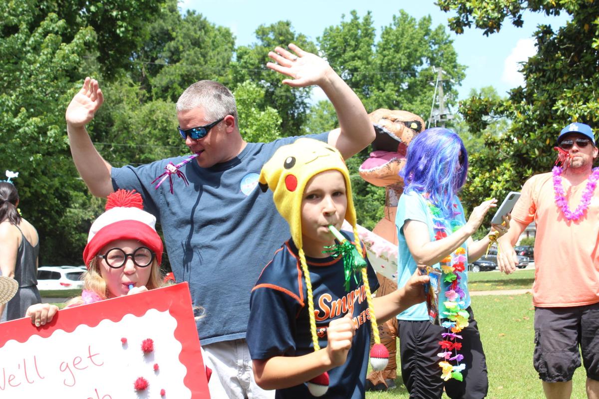 Marietta Nursing Home Residents Greeted With Parade Region Northwestgeorgianews Com
