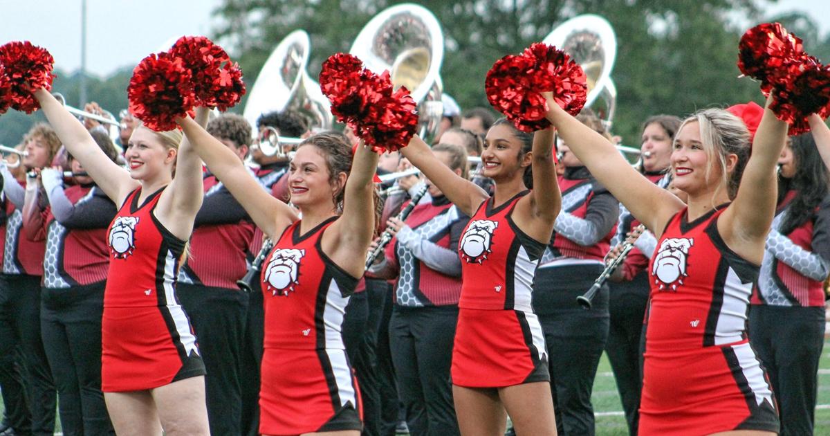 POLK PIGSKIN '26: CHS cheerleaders young but hard working