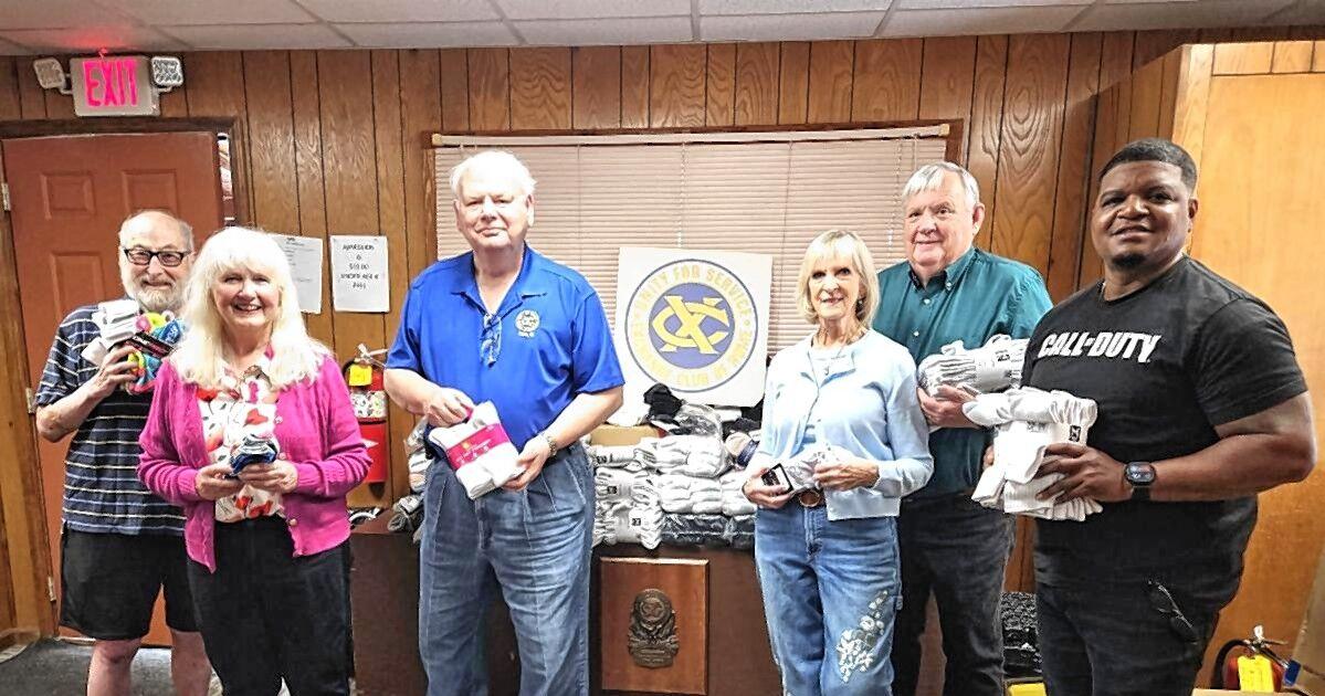 This is what 2,300 pairs of socks look like: Exchange Club of Rome makes community donation