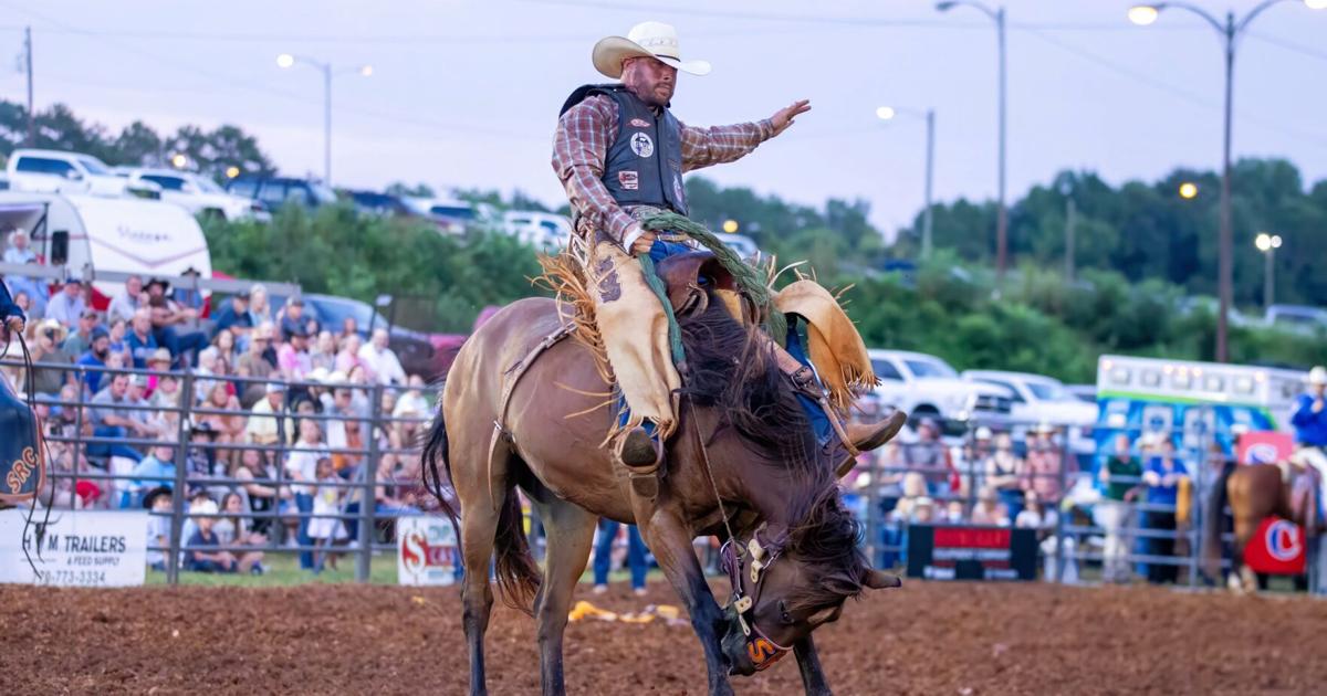 All in eight seconds: Riders brave the 6th annual Rome Rodeo at Coosa ...
