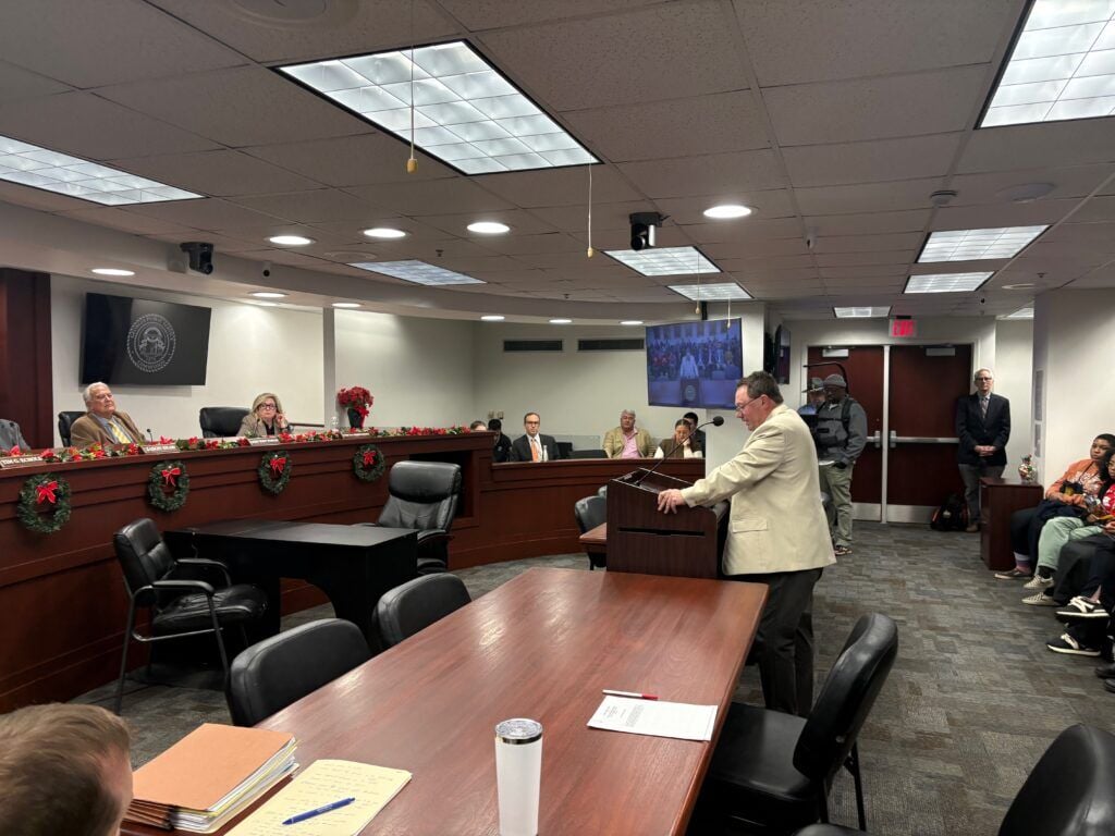 Gold's Gym acquired by EōS Fitness, image size:1024x768