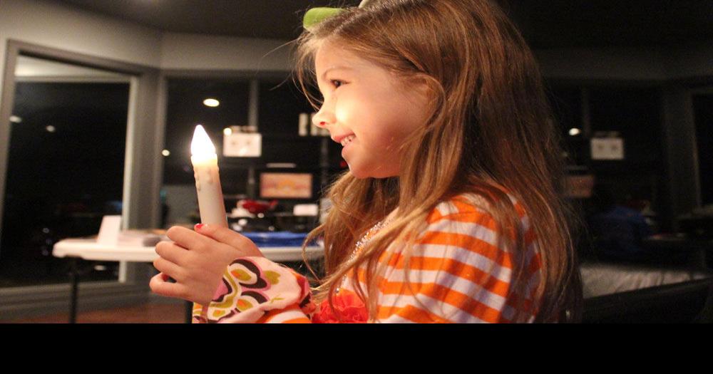 Compassionate Friends honor lost loved ones during candlelighting