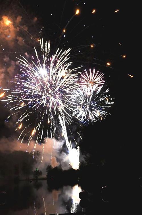 Lake Winnie in Rossville will celebrate Fourth with two fireworks shows