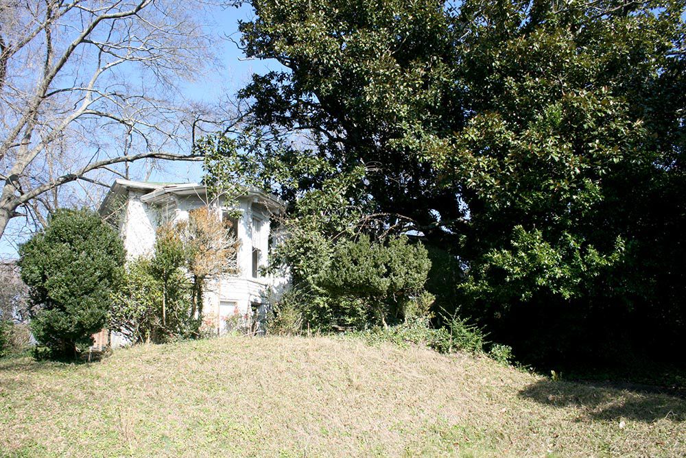 Another technicality holds up demolition of Hoyt House Local News