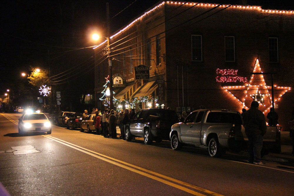 Cave City Christmas Parade 2022 Cave Spring Christmas Parade Gallery Cave City Christmas Parade 2022 Cave Spring Christmas Parade Gallery