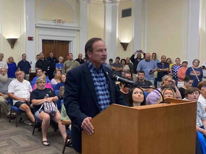Hufstetler addresses county commission