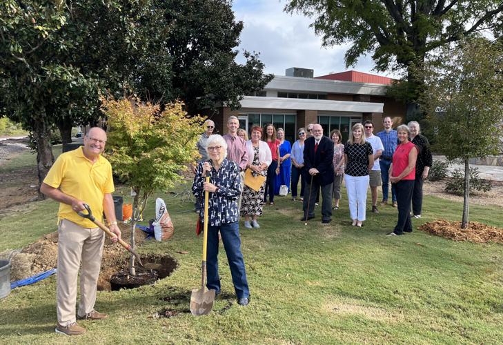 Memory of Ed Weldon honored with CalhounGordon County Library tree