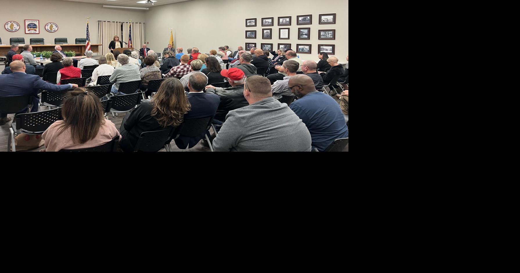 Candidates speak at Gordon Chamber Forum