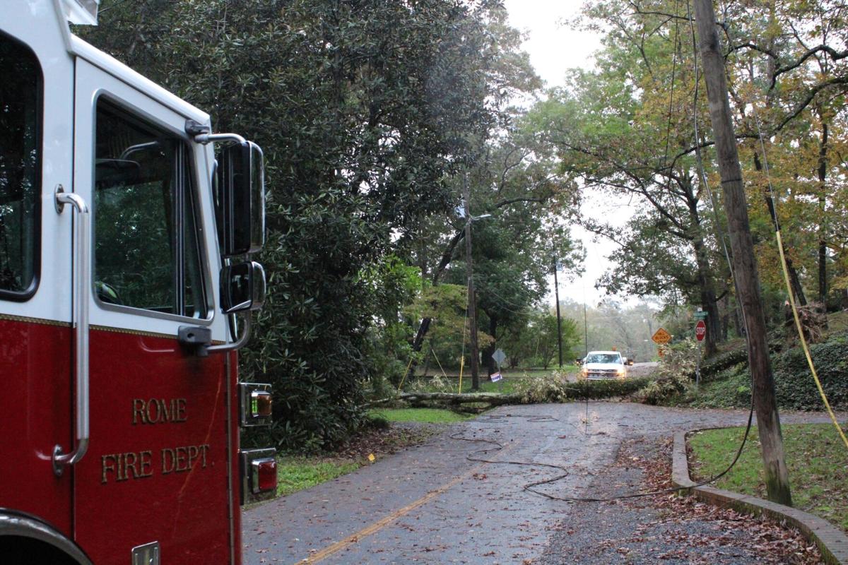 Weather Clears Up But Massive Amount Of Trees Still Down Power Outages Continue Northwestgeorgianews Com