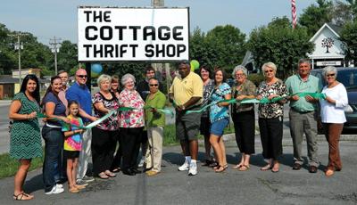 Ringgold S Cottage Thrift Store Holds Ribbon Cutting Catwalkchatt Northwestgeorgianews Com