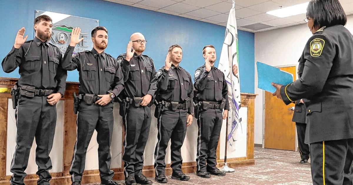 Li Mini Rpd Officer Around Town: 5 new RPD officers swear to serve and protect. Plus, a ...