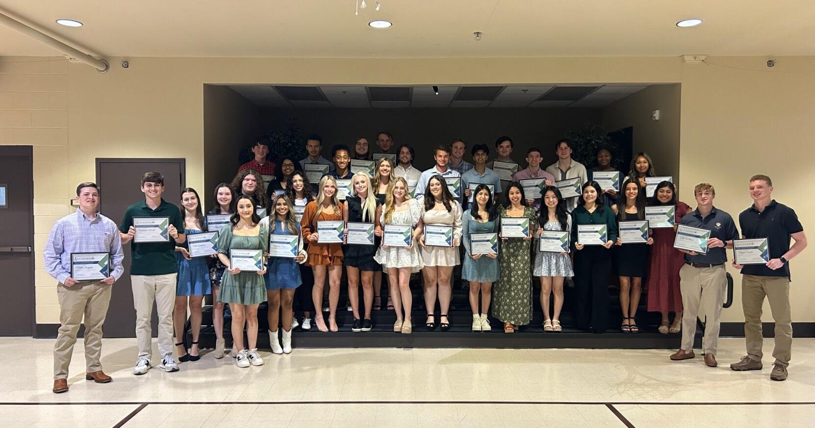 38 Students Complete Gordon Chamber's Youth Leadership Program - Vimarsana News