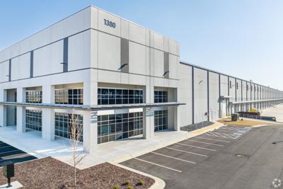 Busch Commerce Center