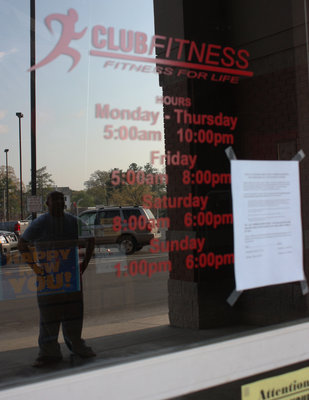 Employees Members Of Club Fitness Wake Up To Locked Doors Bankruptcy Note The Rome News Tribune Northwestgeorgianews Com