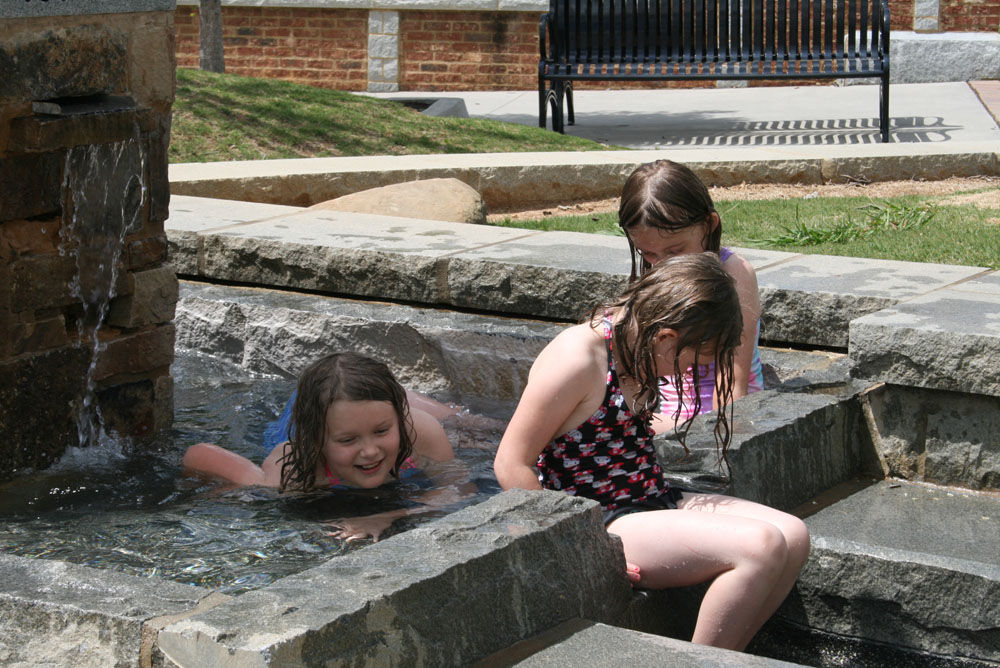 Town Green fountain back in season