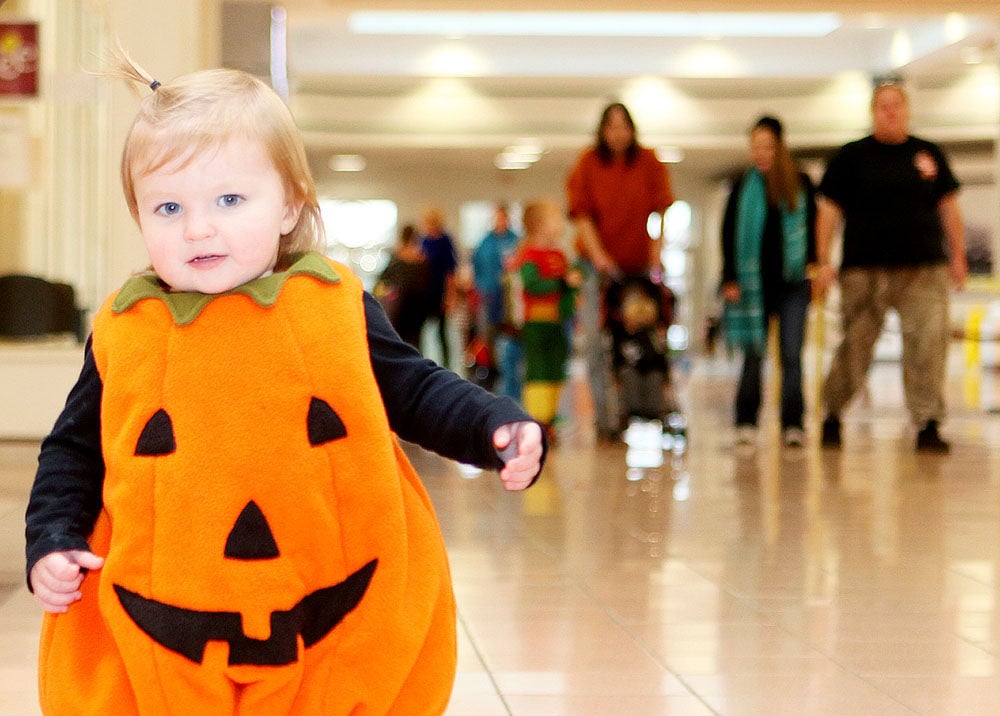 Trick or Treating at Mount Berry Square Mall Gallery