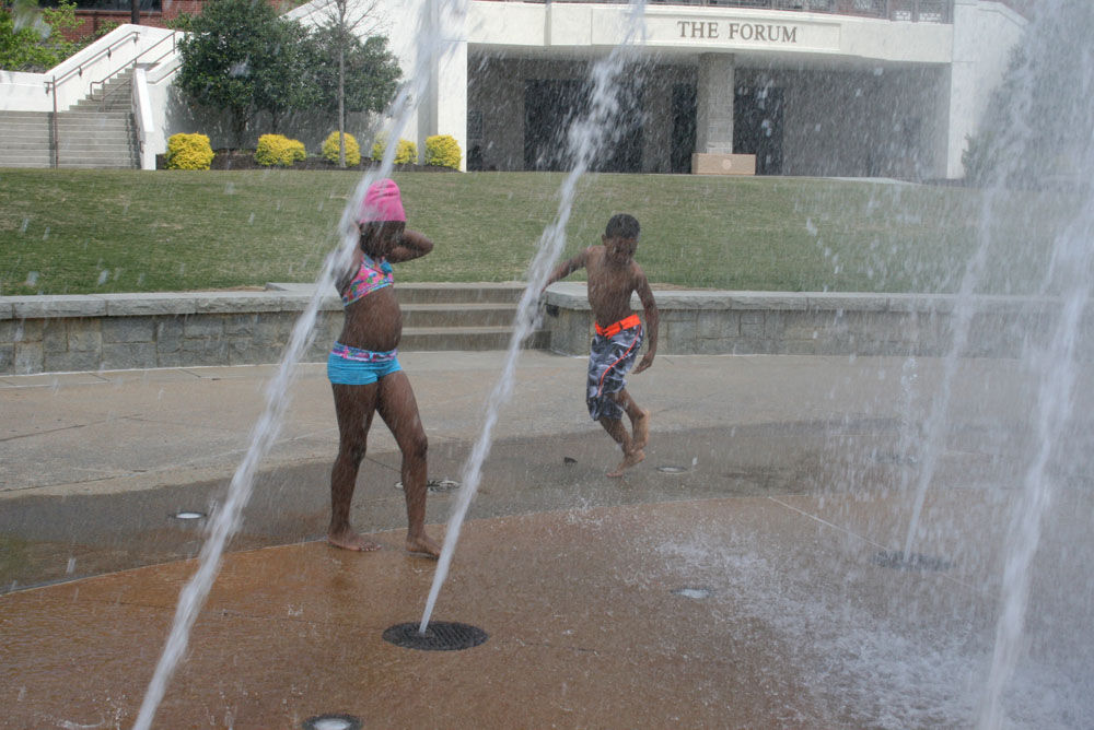 Town Green fountain back in season
