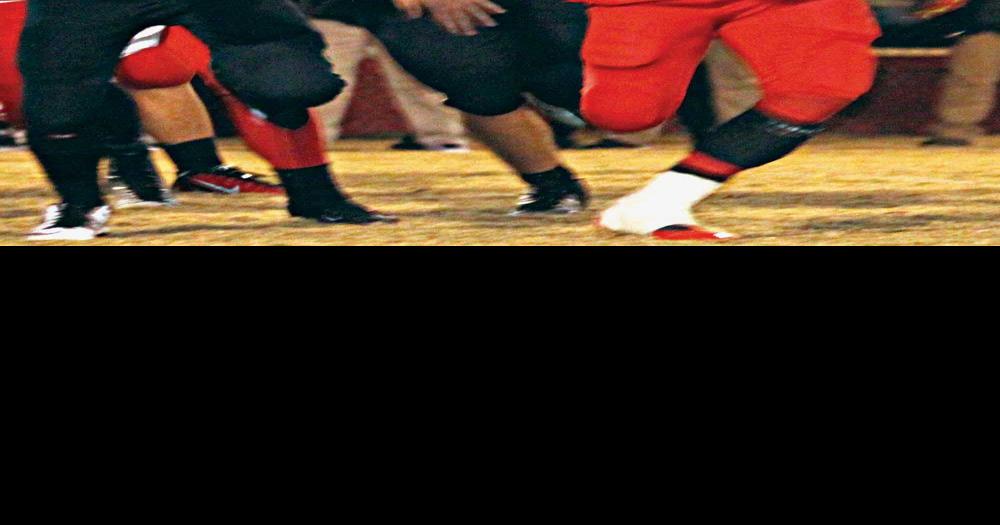 HIGH SCHOOL FOOTBALL PLAYOFFS Cedar Bluff survives against Hackleburg