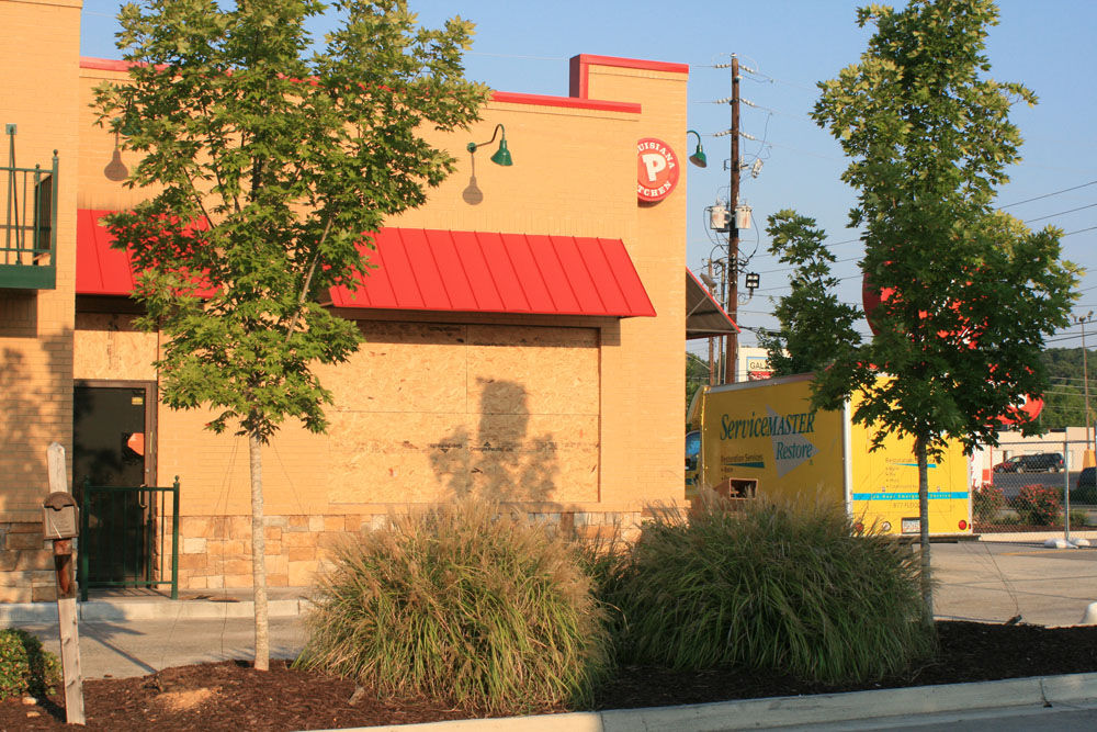 Police Fire started in 2 separate areas in Popeyes Local News