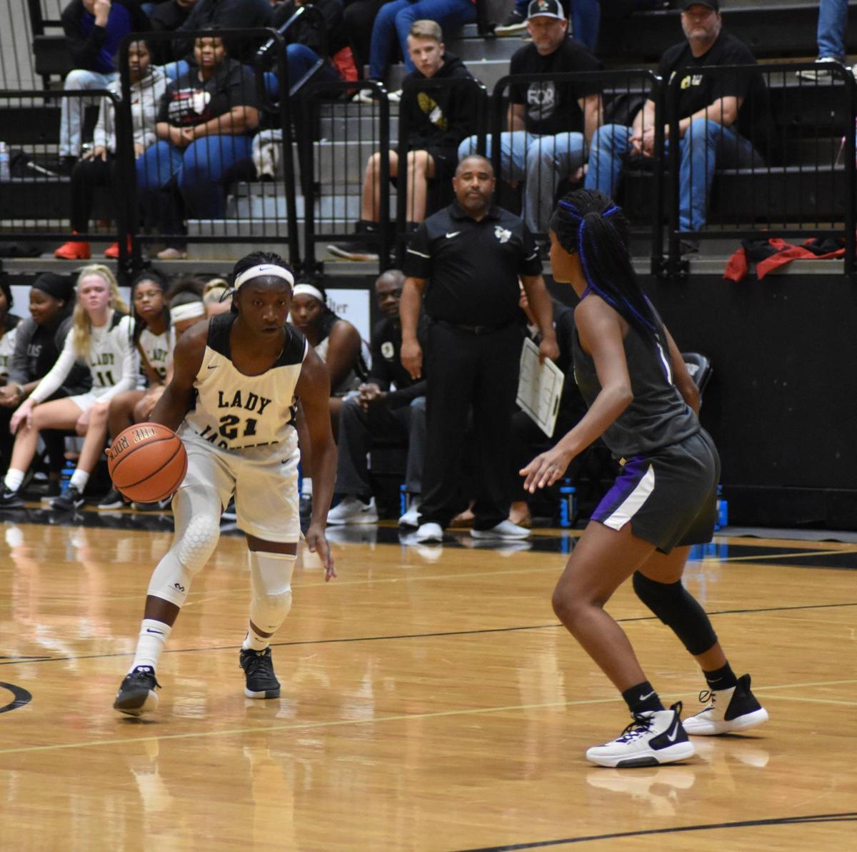 Basketball Lady Jackets Keep It Close In Loss To Villa Rica