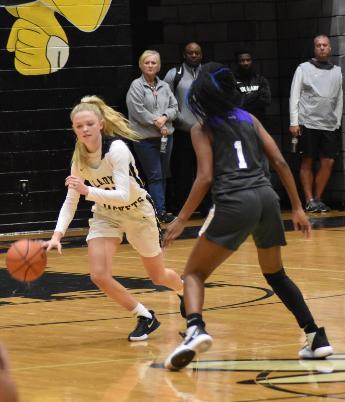 Basketball Lady Jackets Keep It Close In Loss To Villa Rica