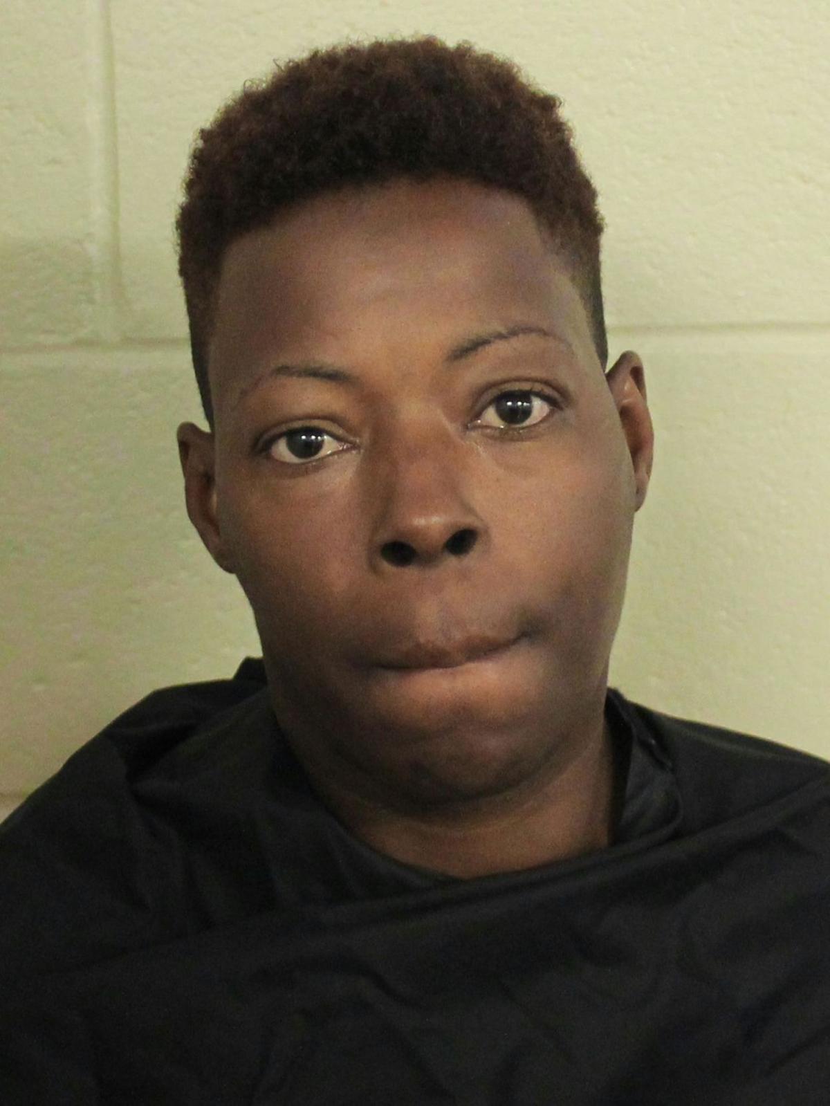 Hays State Prison lieutenant accused of providing drugs to gang members