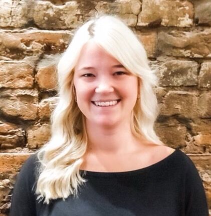 Hannah Bing earns Applied Jewelry Professional title