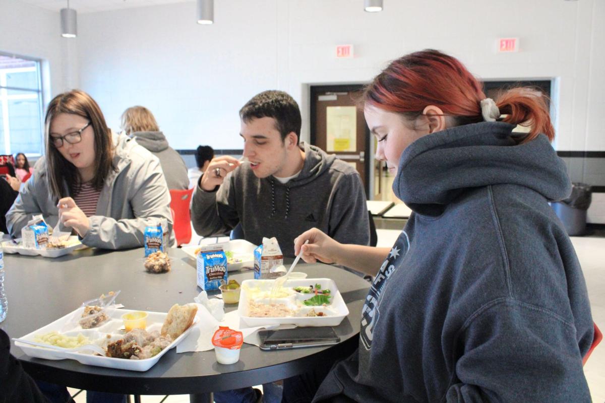 Coosa High Celebrates Thanksgiving With Annual Thanksgiving Lunch Education Northwestgeorgianews Com