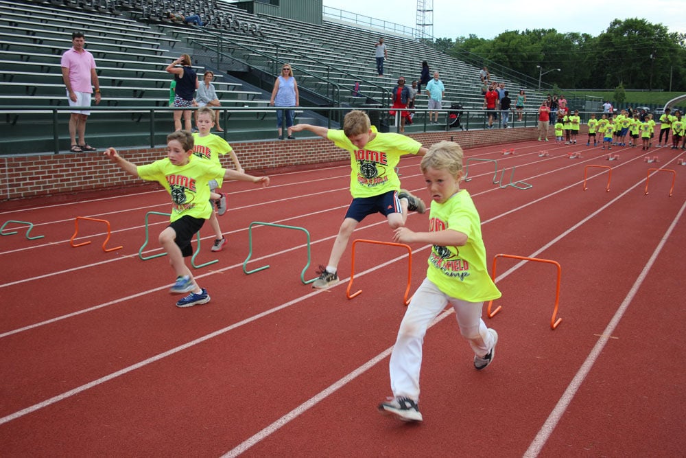 youth track and field shoes