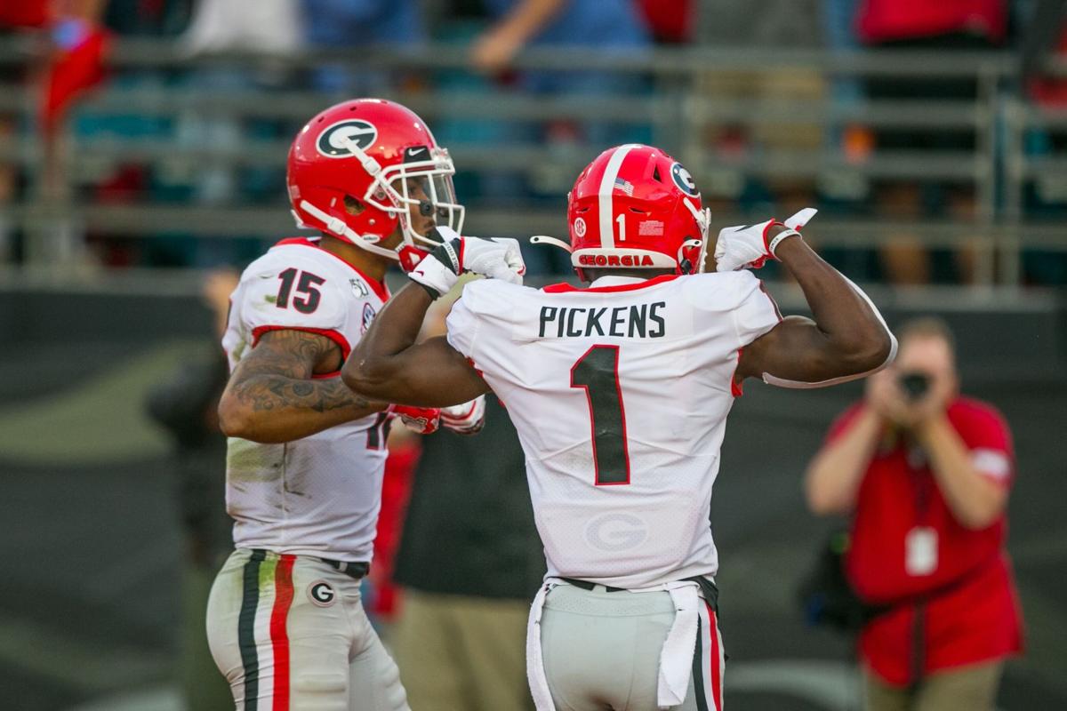 Georgia Bulldogs Defeat Florida Gators 24 17 In Jacksonville The