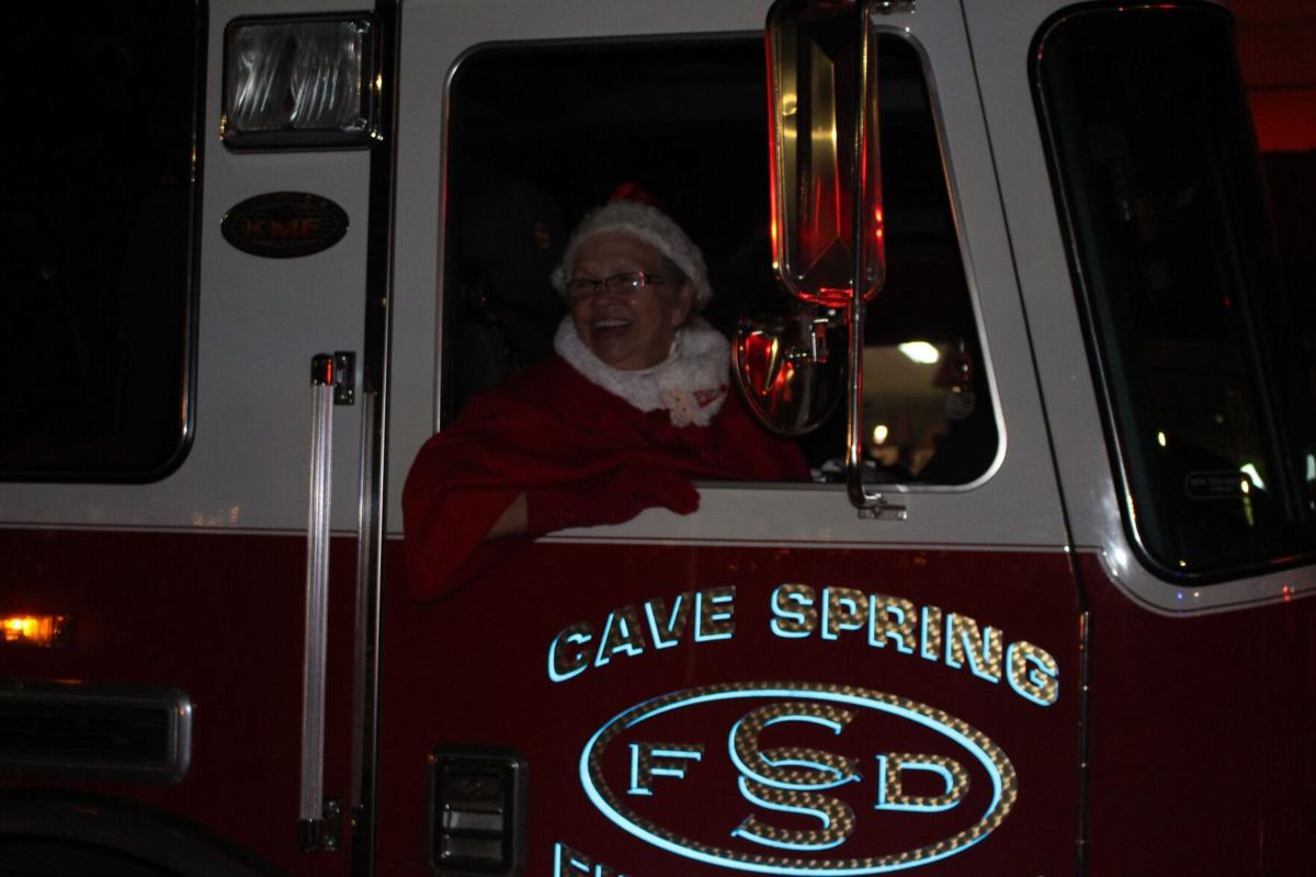 Cave Spring's bright little Christmas parade Local News