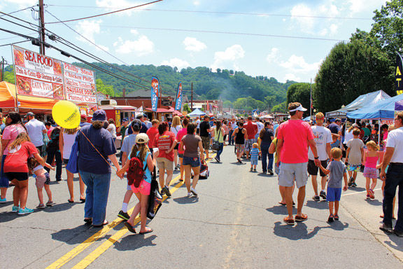 Ringgold S Annual 10 S Day Festival A Big A Family Favorite Over Memorial Day Weekend Catwalkchatt Northwestgeorgianews Com