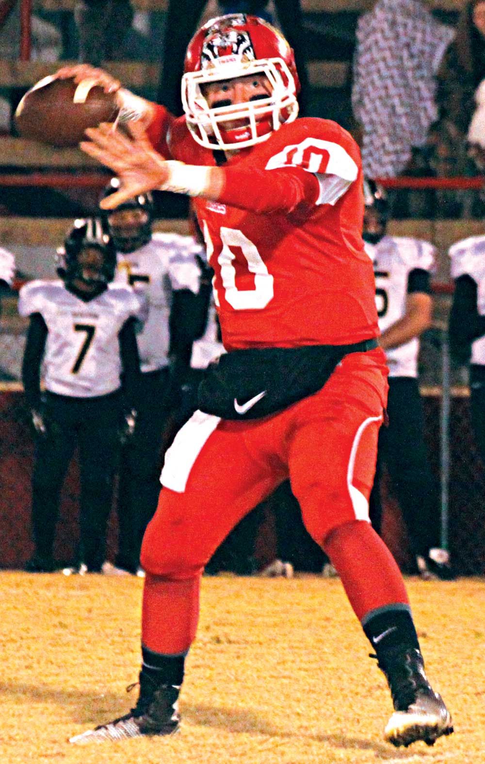 HIGH SCHOOL FOOTBALL PLAYOFFS Cedar Bluff survives against Hackleburg