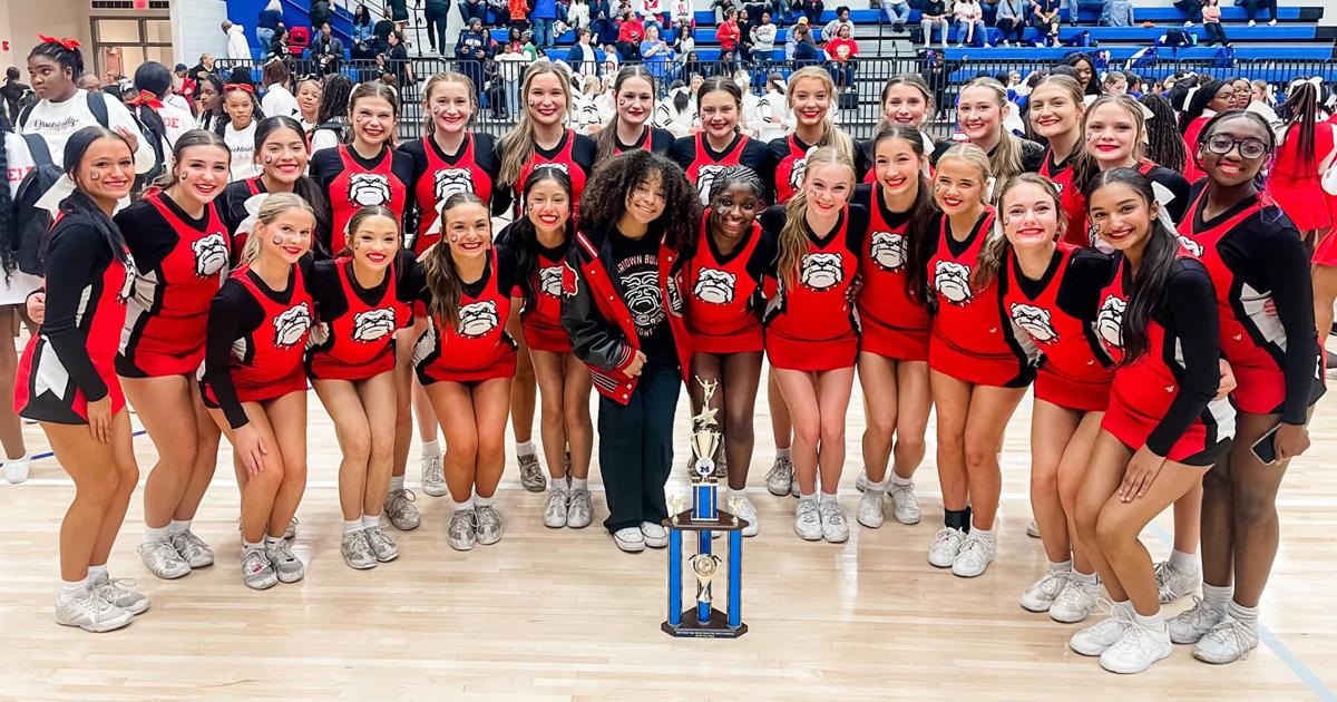 Cedartown High School Game Day Cheerleaders Win State Championship