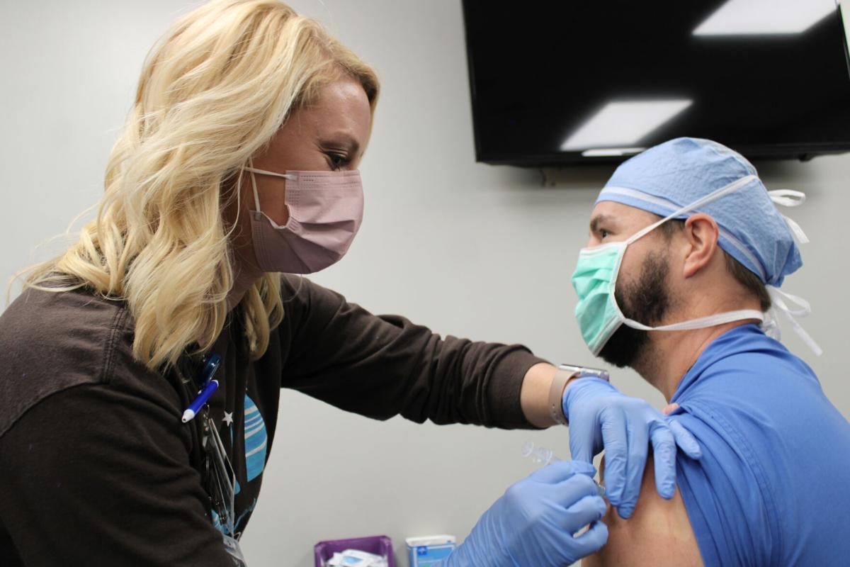 Redmond Begins Vaccination Program As Floyd County Covid 19 Hospitalizations Continue Reach All Time Peaks Bigstory Northwestgeorgianews Com