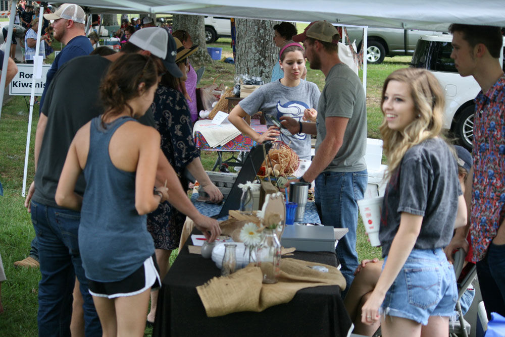 Farmers market at Berry