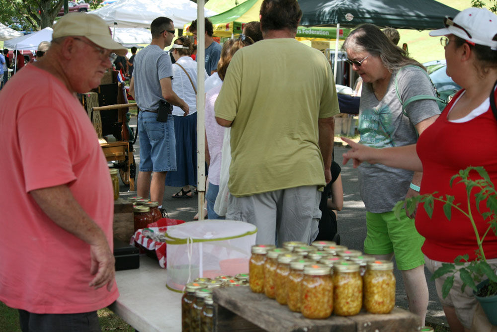 Farmers market at Berry