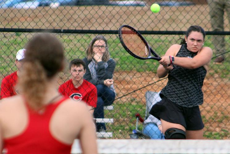 Rockmart girls, Bulldogs win on the courts