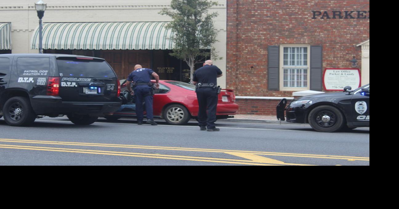 Police arrest 2 in traffic stop in downtown Cedartown Polkfishwrap