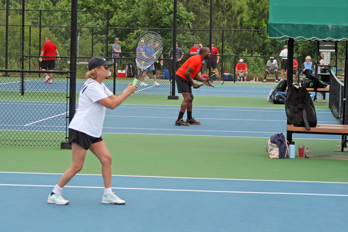 051219_RNT_Tennis2web.jpg