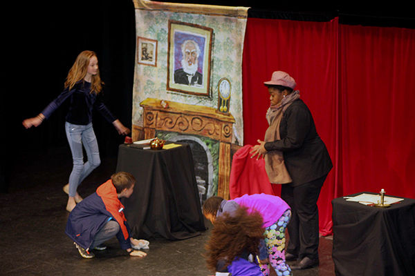 112518Dickensplay2.jpg