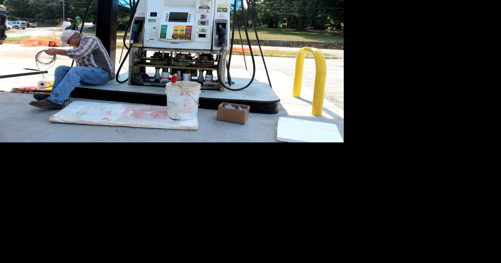 Gas station to open new pumps, offer 100 percent gas The Calhoun