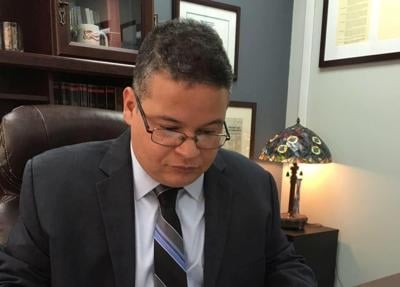 «Víctor Ramos: Polémica y Cuestionamientos en su Nombramiento como Secretario de Salud»