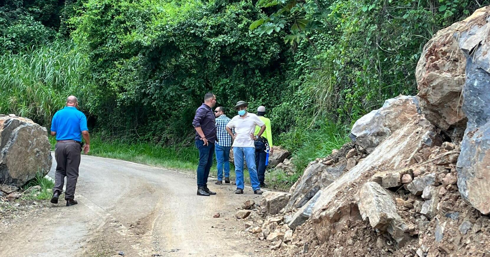Cierran tramo de la PR- 386 en Peñuelas debido a desprendimiento de rocas - Vimarsana News