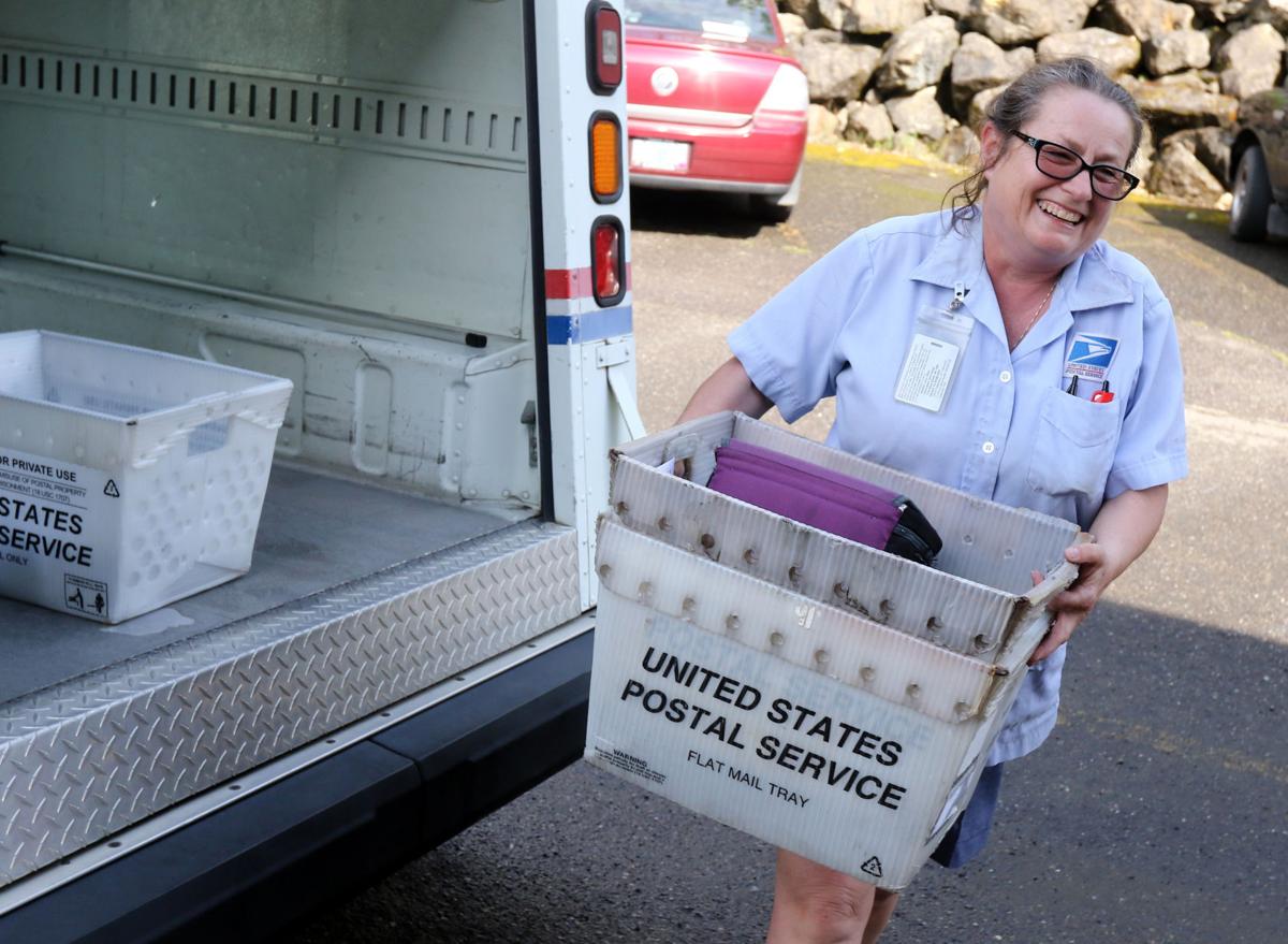 170509-nrr-fooddrive-02