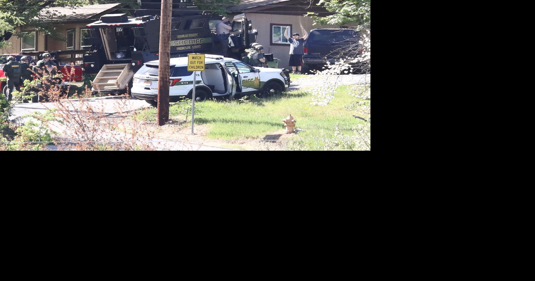 Suspect in custody after standoff in Canyonville Crime