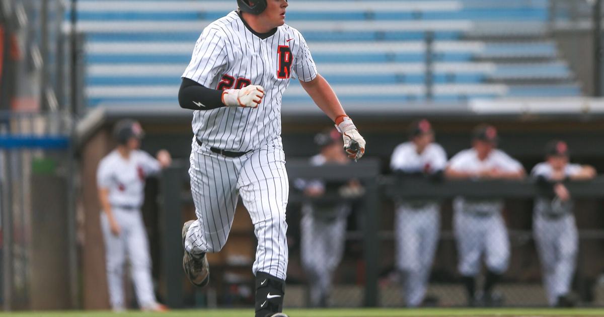 Prep Baseball: Roseburg lands three on All-SWC first team